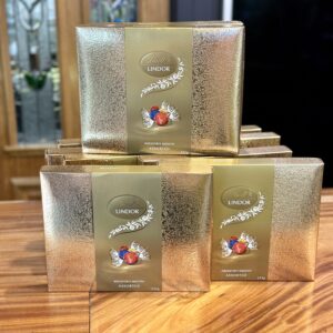 Lindt Lindor Chocolates 235g